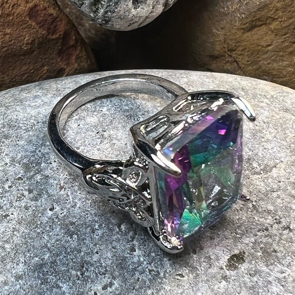 🔥Simulated mystic topaz ring size 5 - Picture 2 of 10